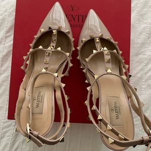 VALENTINO ROCKSTUD PUMP